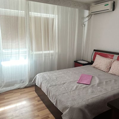 Rent of comfortable furnished 2-room apartments, 57 m², Constanța, Romania